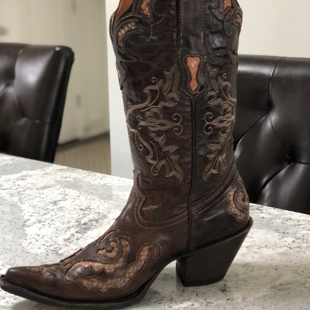 Stetson Women’s Distressed Python Inlay Boots - Picture 2 of 8